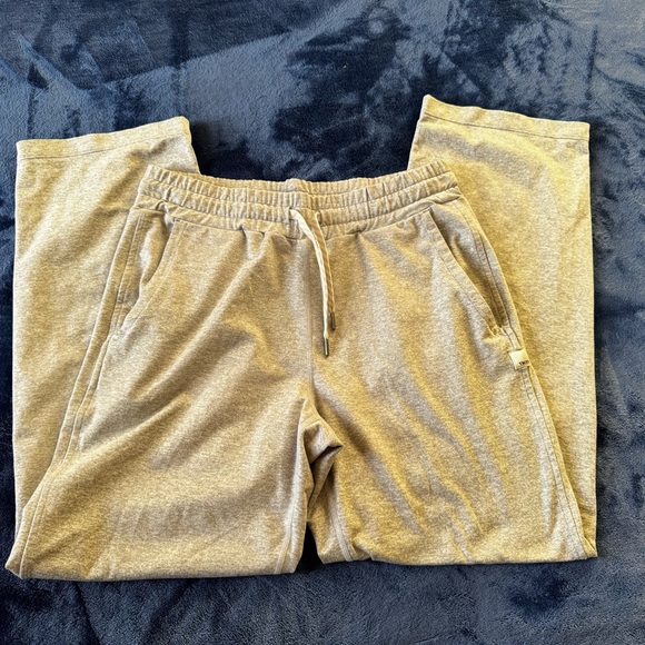 Vuori Heather Gray Lounge Pants - Picture 3 of 11